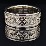 Modern Heirloom® Celtic Carrick Knot Band, 8.0mm wide, 14KW, Sz7.5