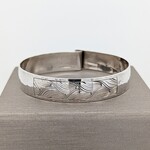 Modern Heirloom® Alternating Wheat Window Scroll Bracelet, 13mm