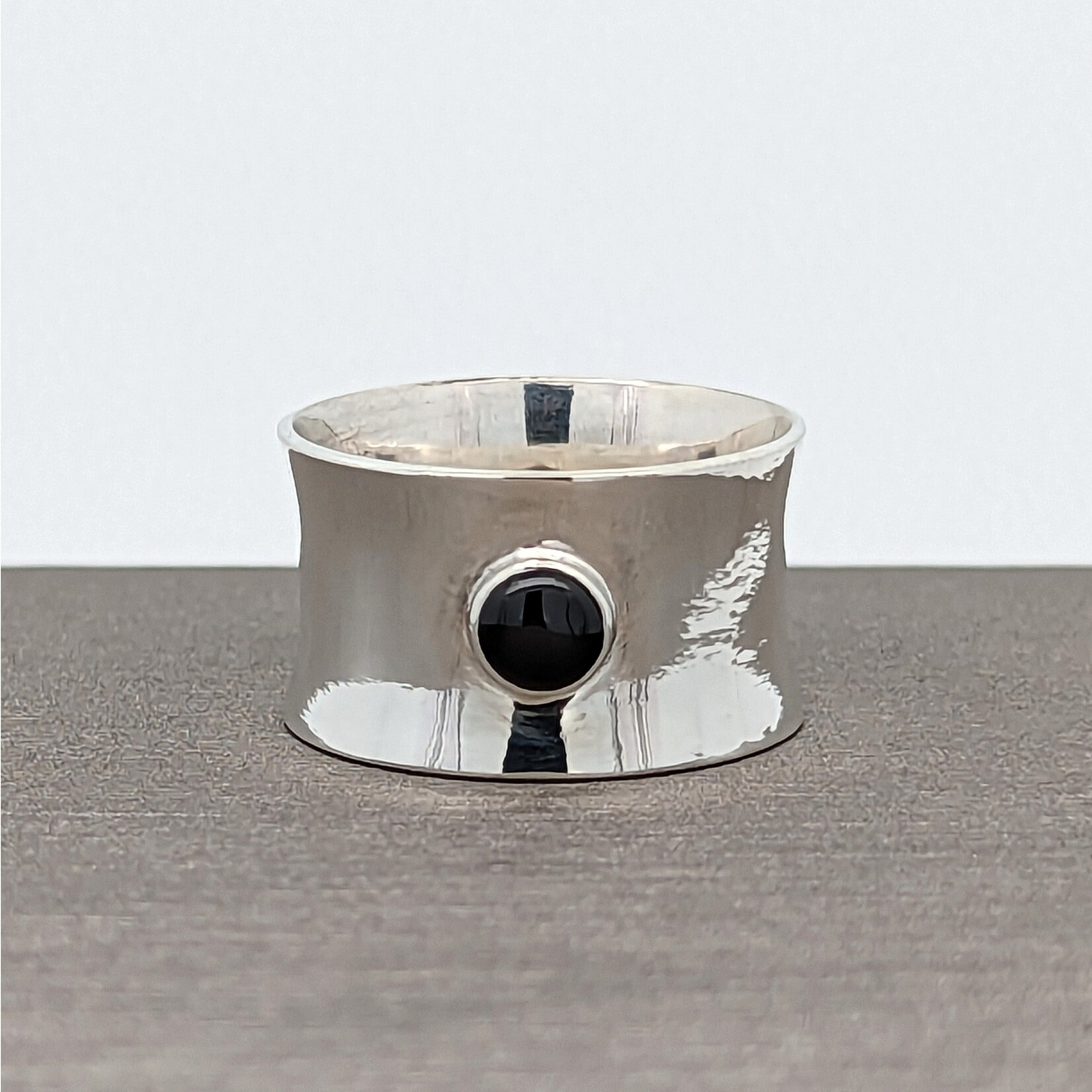 Modern Heirloom® Sterling Silver Flared Ring w/ 5mm Onyx