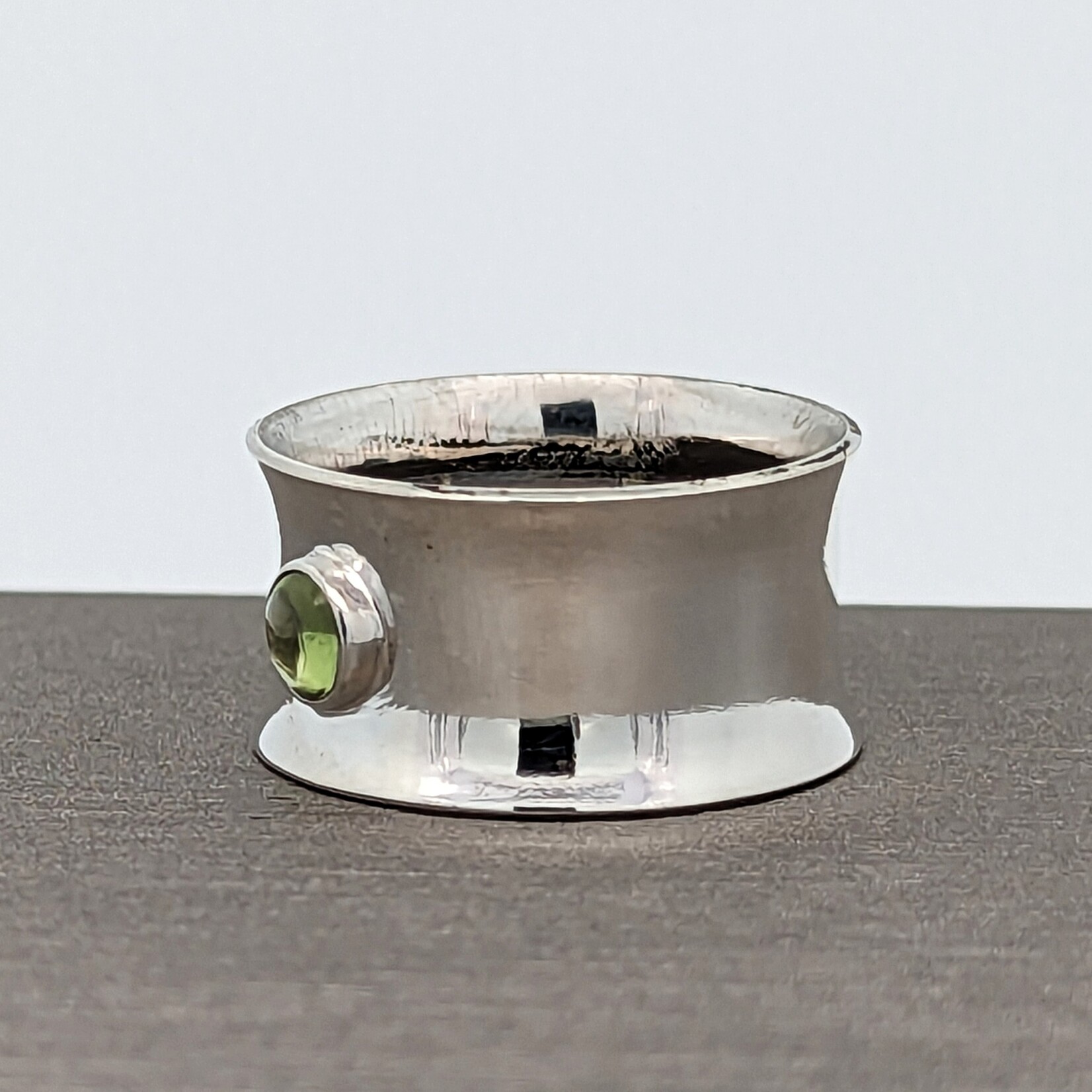 Modern Heirloom® Sterling Silver Flared Ring w/ 5mm Peridot