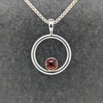 Modern Heirloom® Small Garnet Cab Circle Pendant