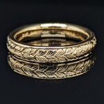 Modern Heirloom® Wheat Leaf Band, 4mm wide, 14KY, Sz6.75