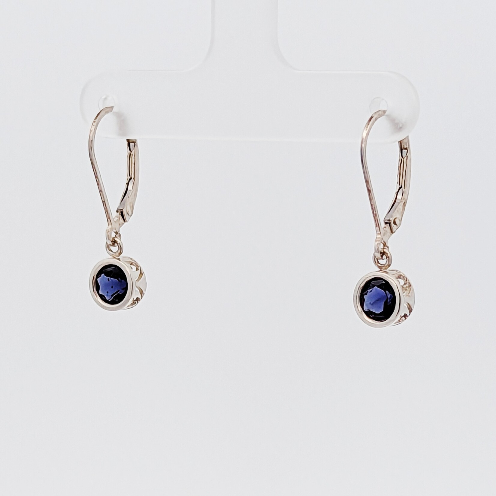 Sterling Filigree Dangle Earring w/ 5mm Iolite