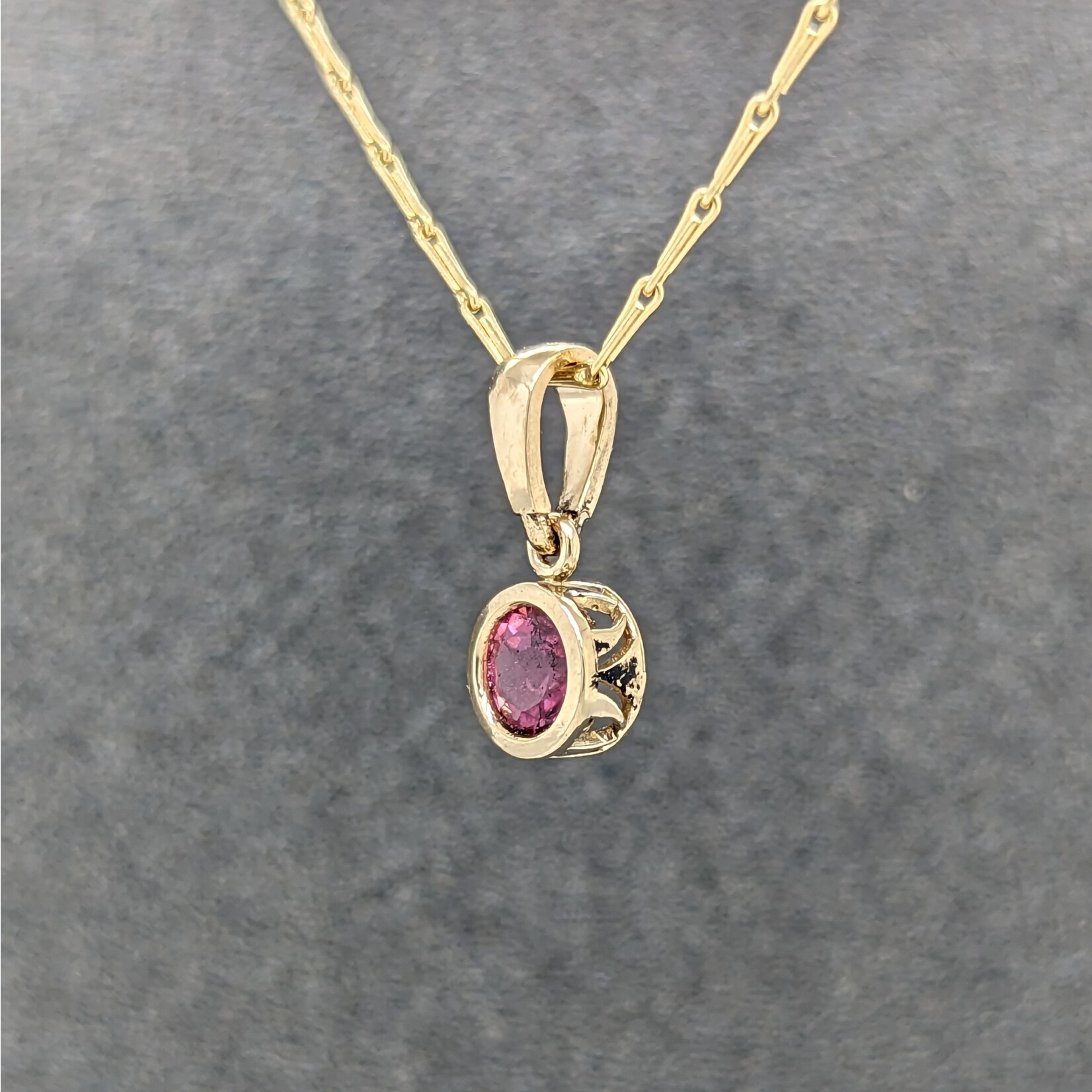 Modern Heirloom® 14KY Filigree Pendant w/ 5mm Pink Tourmaline on 18" Pinsetta Chain