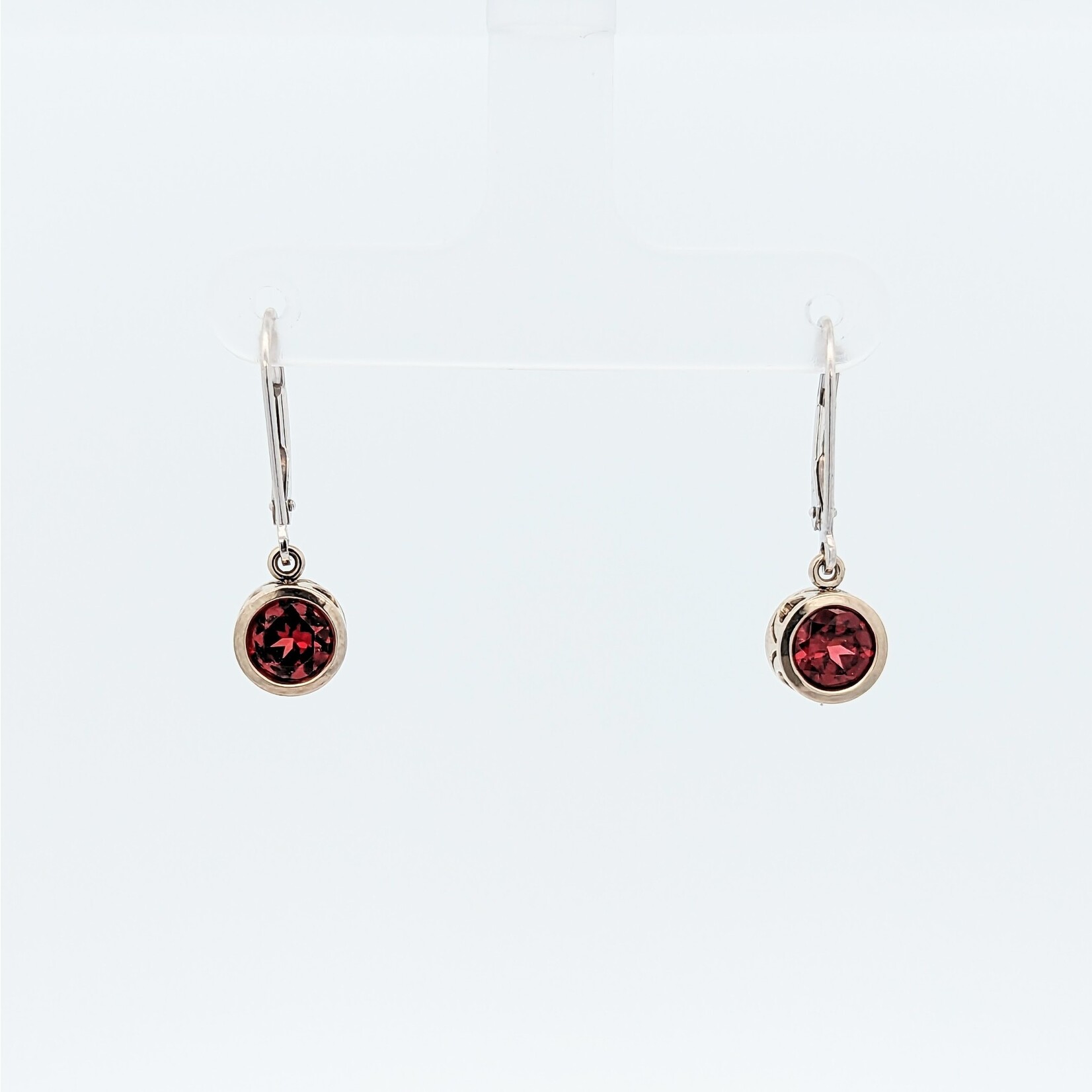 14KW Filigree Dangle Earring w/ 6mm Garnet