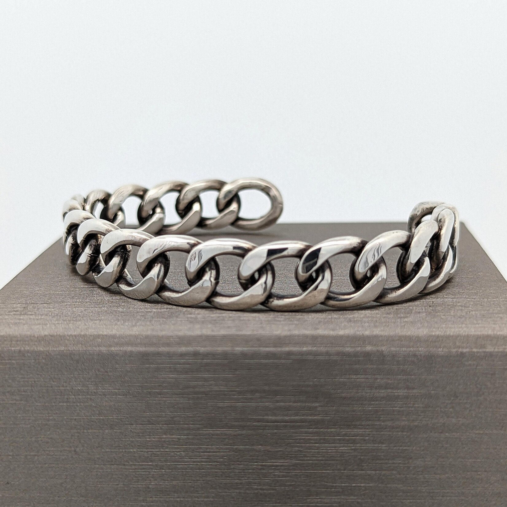Modern Heirloom® Men's Curb Chain Cuff
