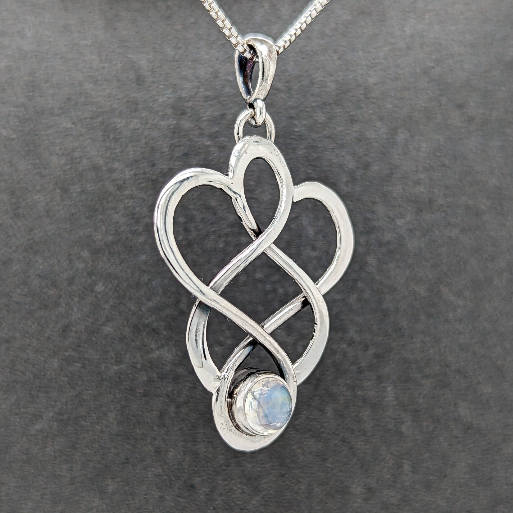 Modern Heirloom® Intertwined Nouveau 7mm Moonstone Necklace