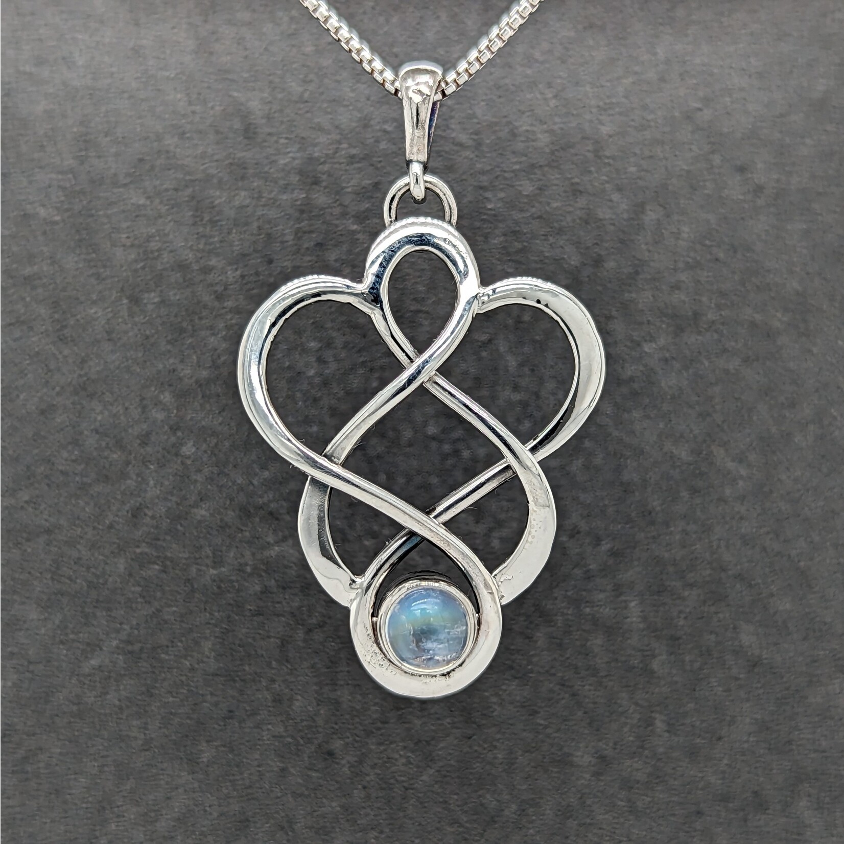 Modern Heirloom® Intertwined Nouveau 7mm Moonstone Necklace