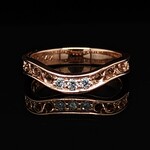 Modern Heirloom® Filigree Contour 3stone Band, 14KY