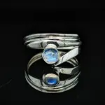 Modern Heirloom® Elegant Bypass Ring w/ Moonstone 5mm