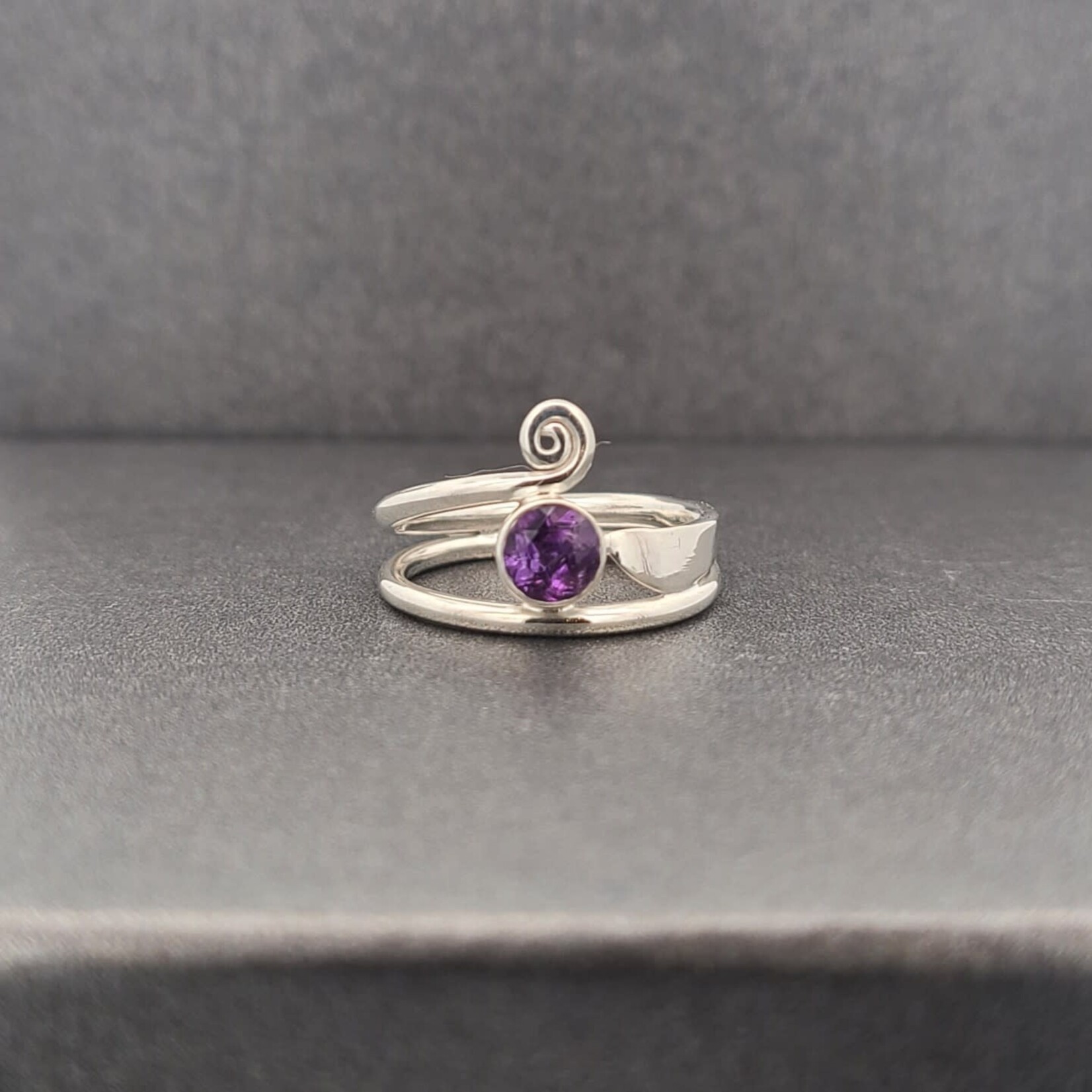 Modern Heirloom® Artist Choice Double Blade Spiral Ring Amethyst, 5