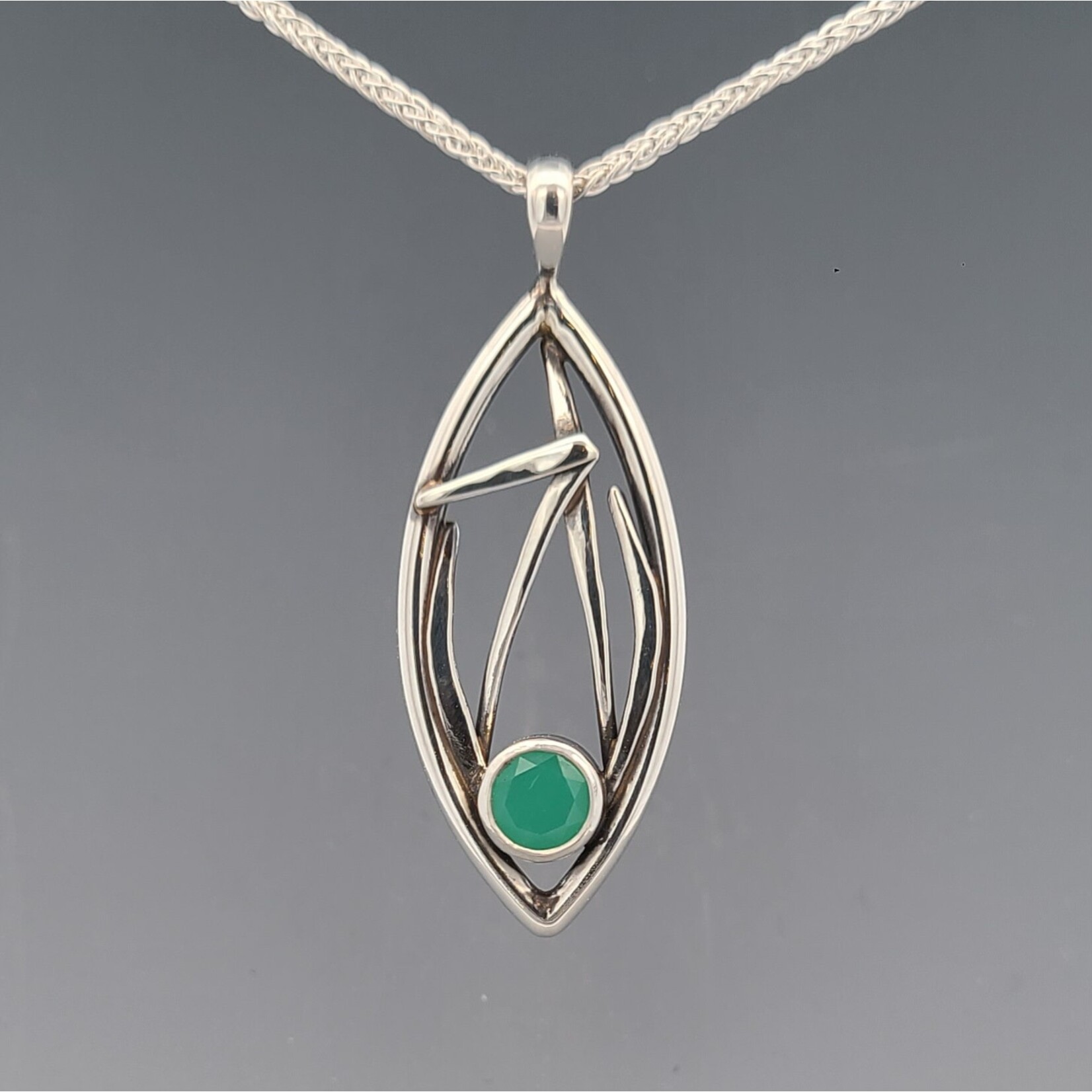 Modern Heirloom® Almond Marsh Pendant 6mm Chrysoprase 18" Spiga