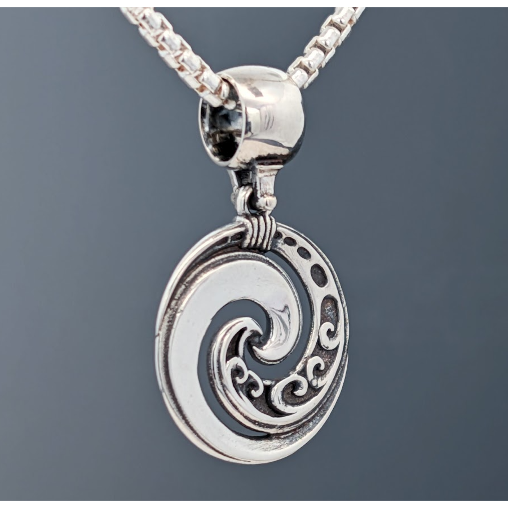 Modern Heirloom® Heavy Bail Kuru Pendant, 18” 1.8mm Rounded Box