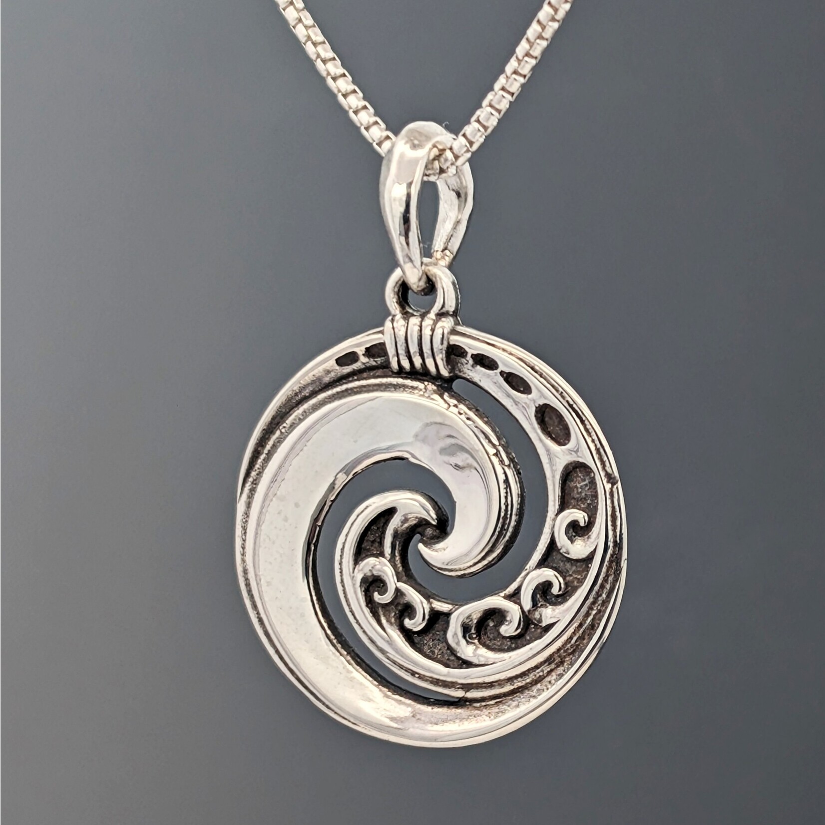 Modern Heirloom® Kuru Pendant, 18" Rounded Box 1.1mm
