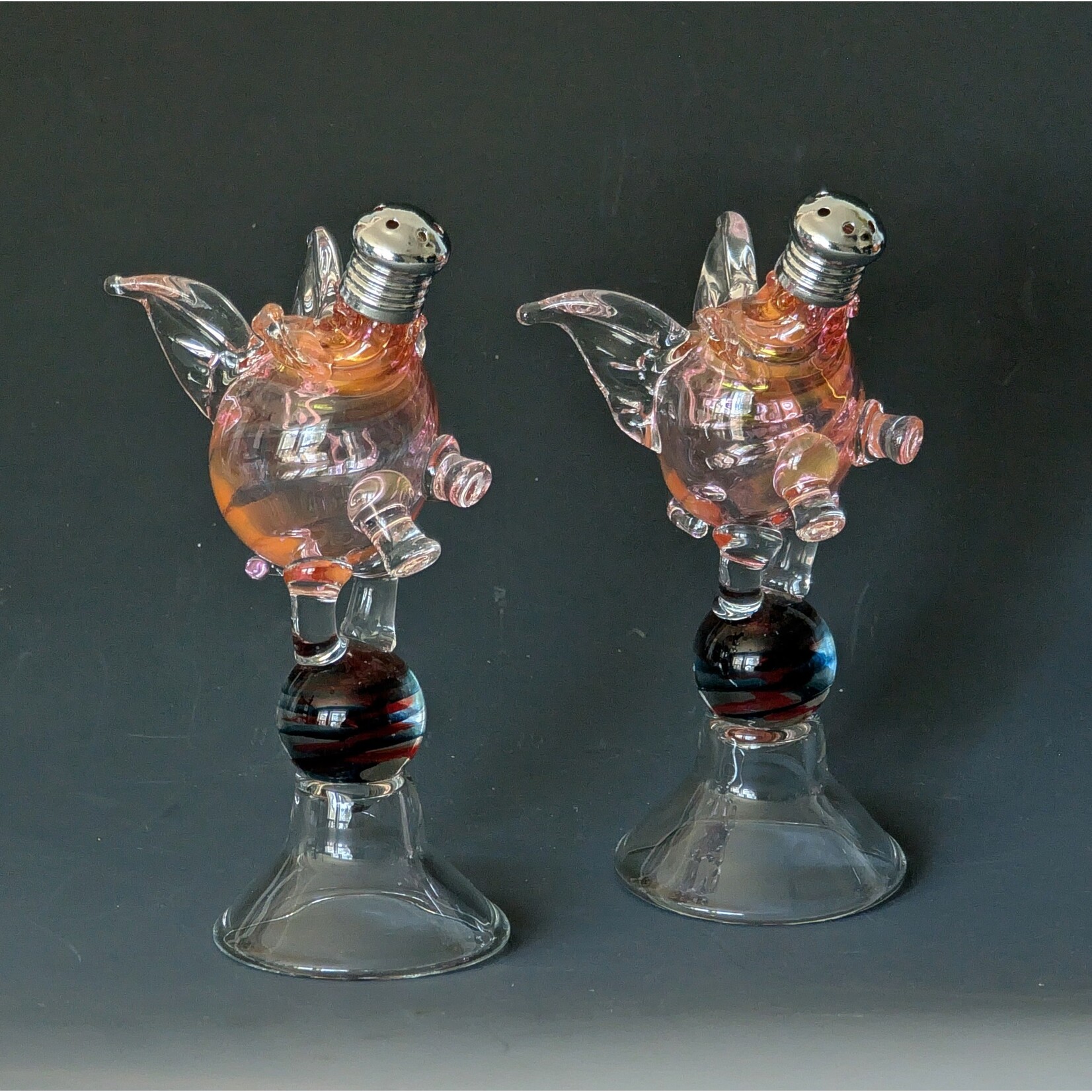 Four Sisters Art Glass Dancing Pig Salt & Pepper Set