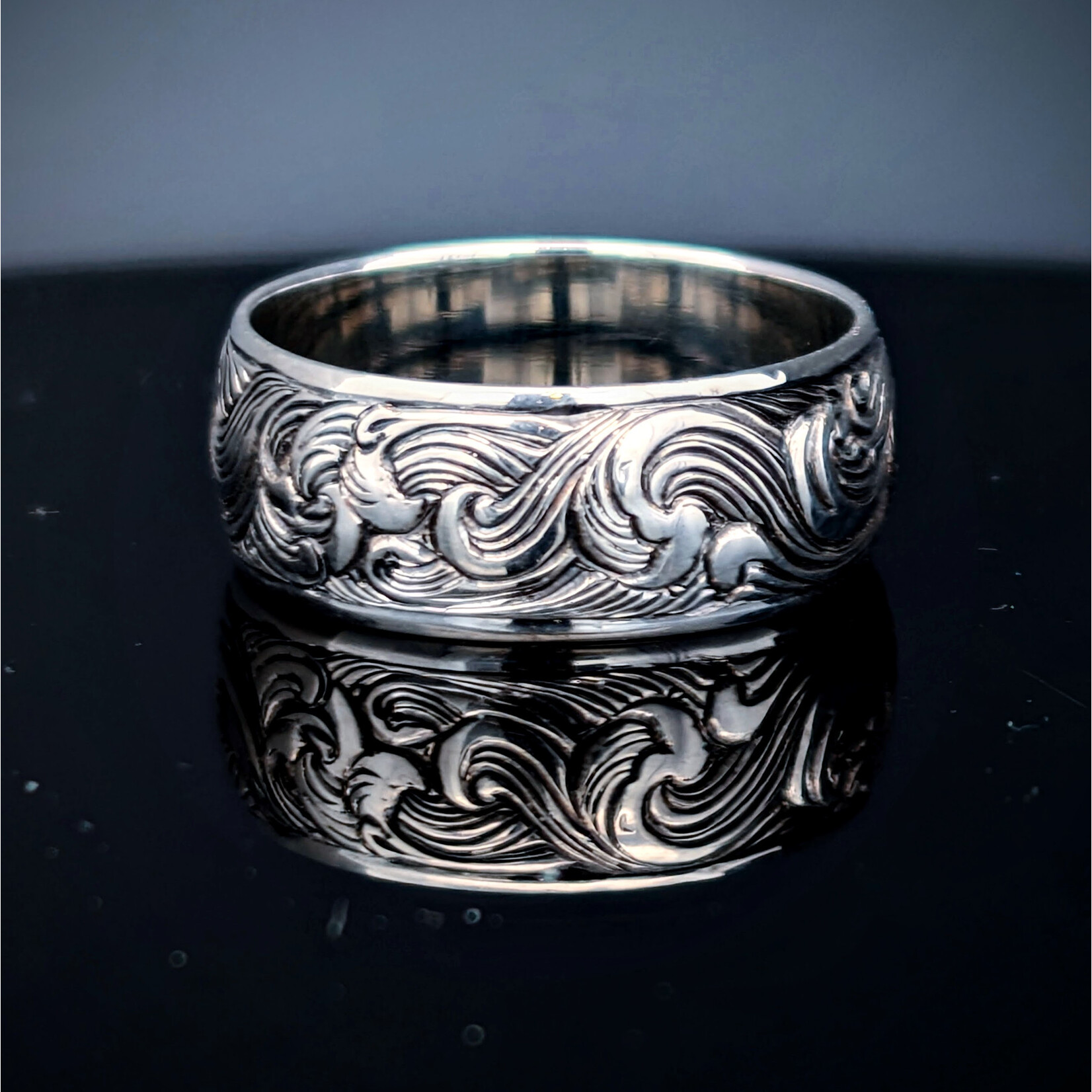 Modern Heirloom® Alternating Wave Band, Half-Round, Sterling, 8mm, Sz8.5