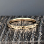 Modern Heirloom® Flare Cut Alternating Scroll Band, Flat, 2mm, 14KY, sz7