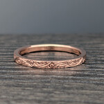 Modern Heirloom® Line Cut Alternating Leaf Band, Flat, 2mm, 14KR, sz7