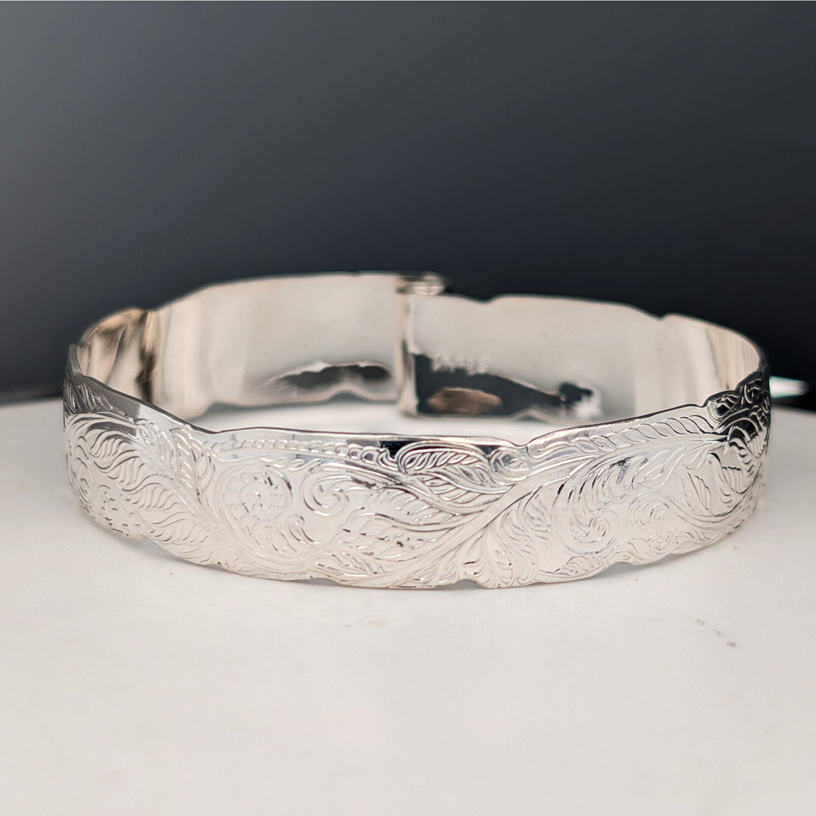 Modern Heirloom® Carved Border Fiddlehead Fern, Embossed Scroll Bracelet, 13mm