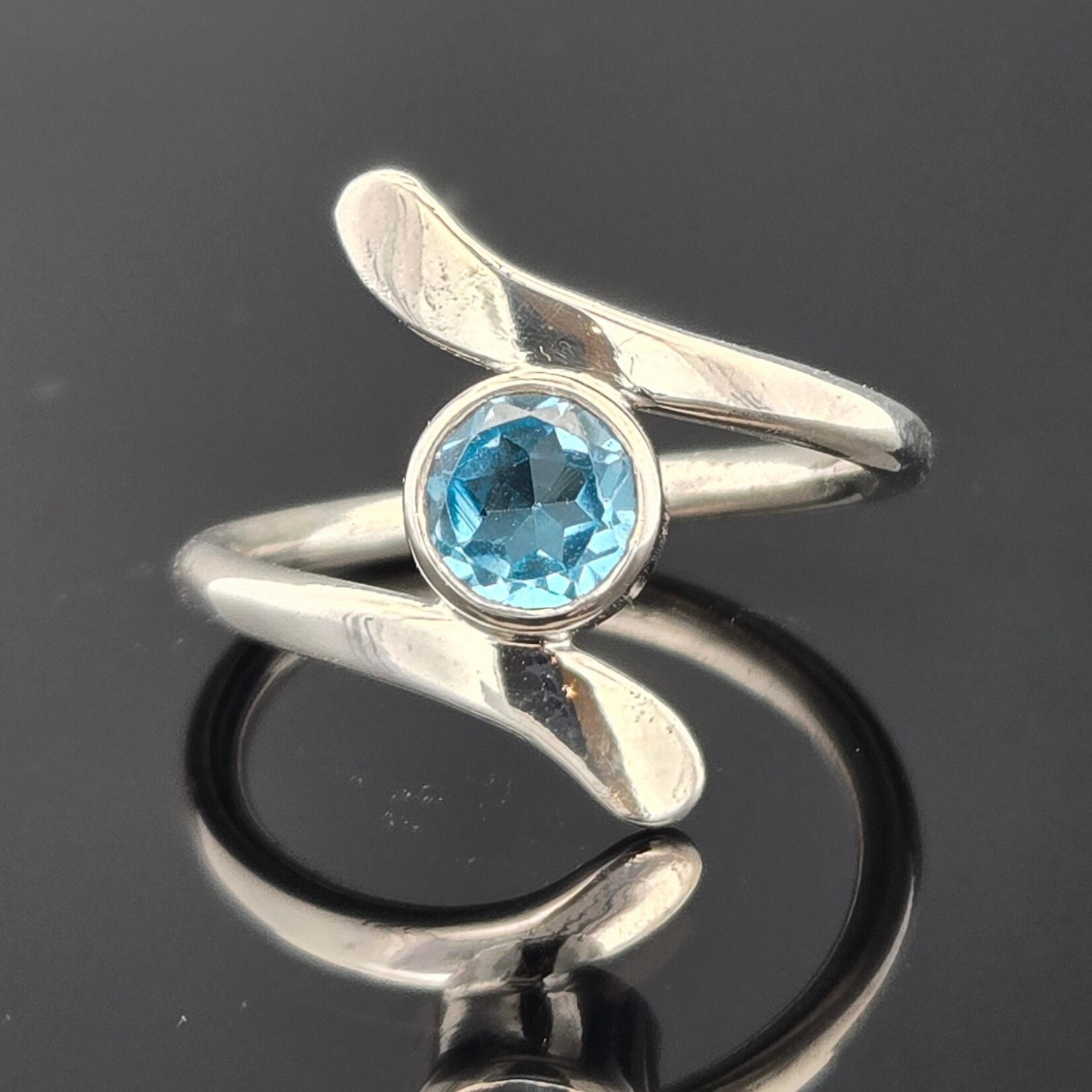 Modern Heirloom® Bypass Ring w/ Blue Topaz 6mm Size 7