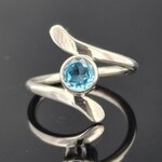 Modern Heirloom® Bypass Ring w/ 6mm Blue Topaz, Sz 10