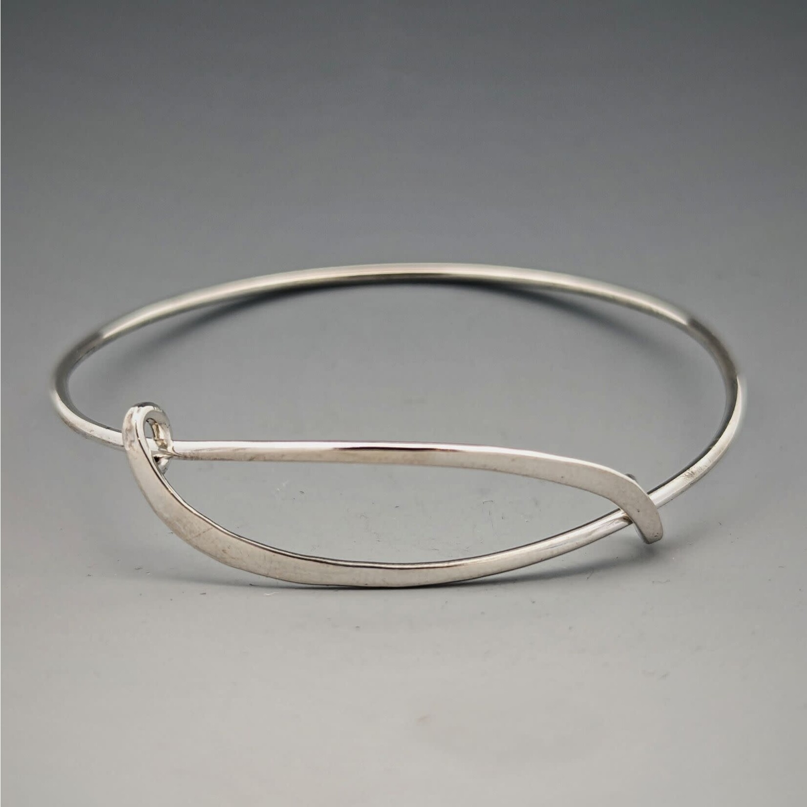 Modern Heirloom® Adjustable Vine Bracelet, SS, 14ga, Lrg