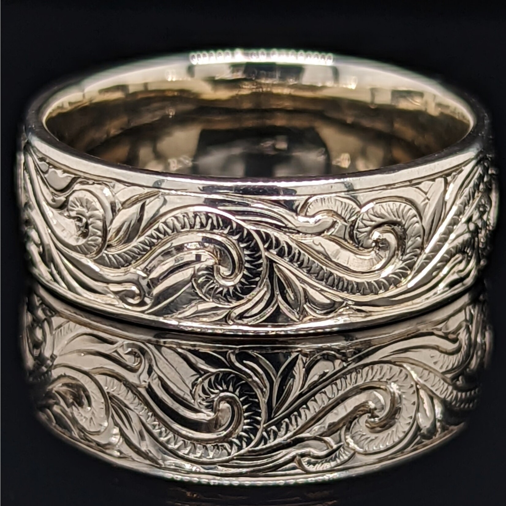 Modern Heirloom® Western Scroll Band, 7.5mm wide, 14KW, Sz10.0