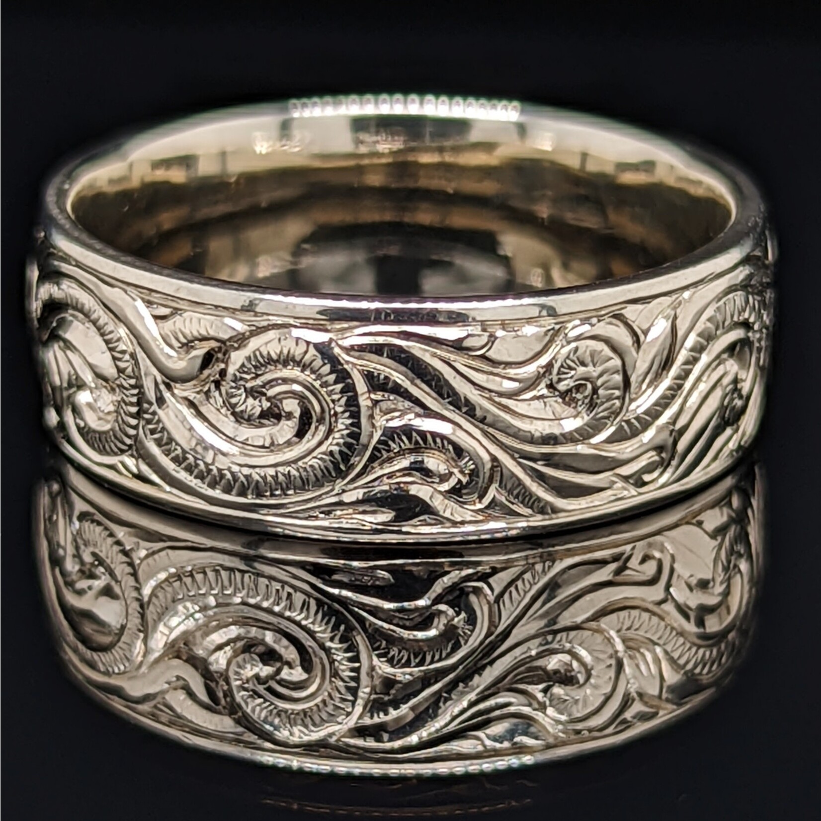 Modern Heirloom® Western Scroll Band, 7.5mm wide, 14KW, Sz10.0