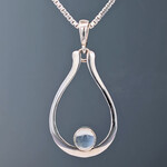 Modern Heirloom® Horseshoe Pendant w/ 6mm Moonstone, 20" Octava 1.5mm
