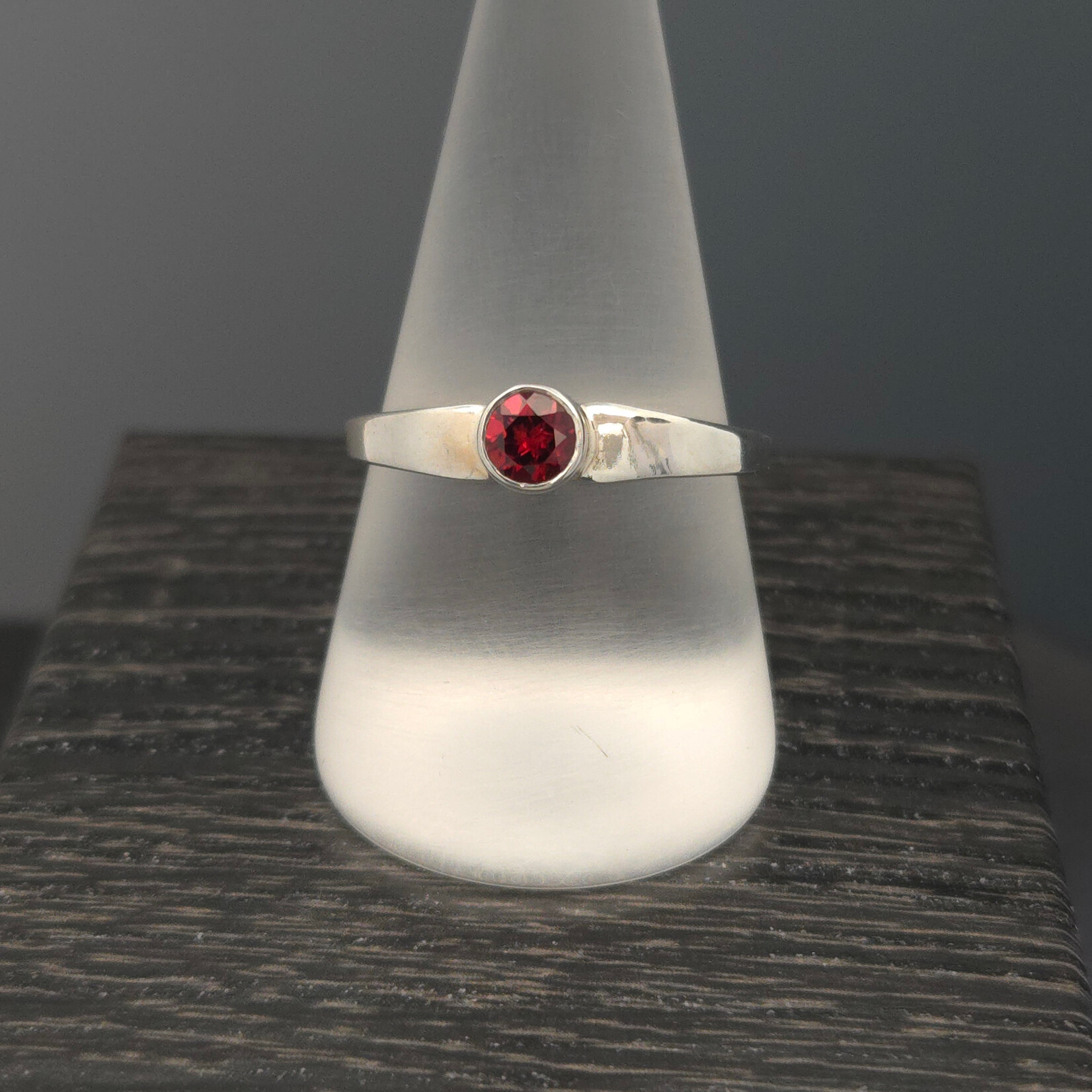 Modern Heirloom® Sterling Birthstone Ring 5mm
