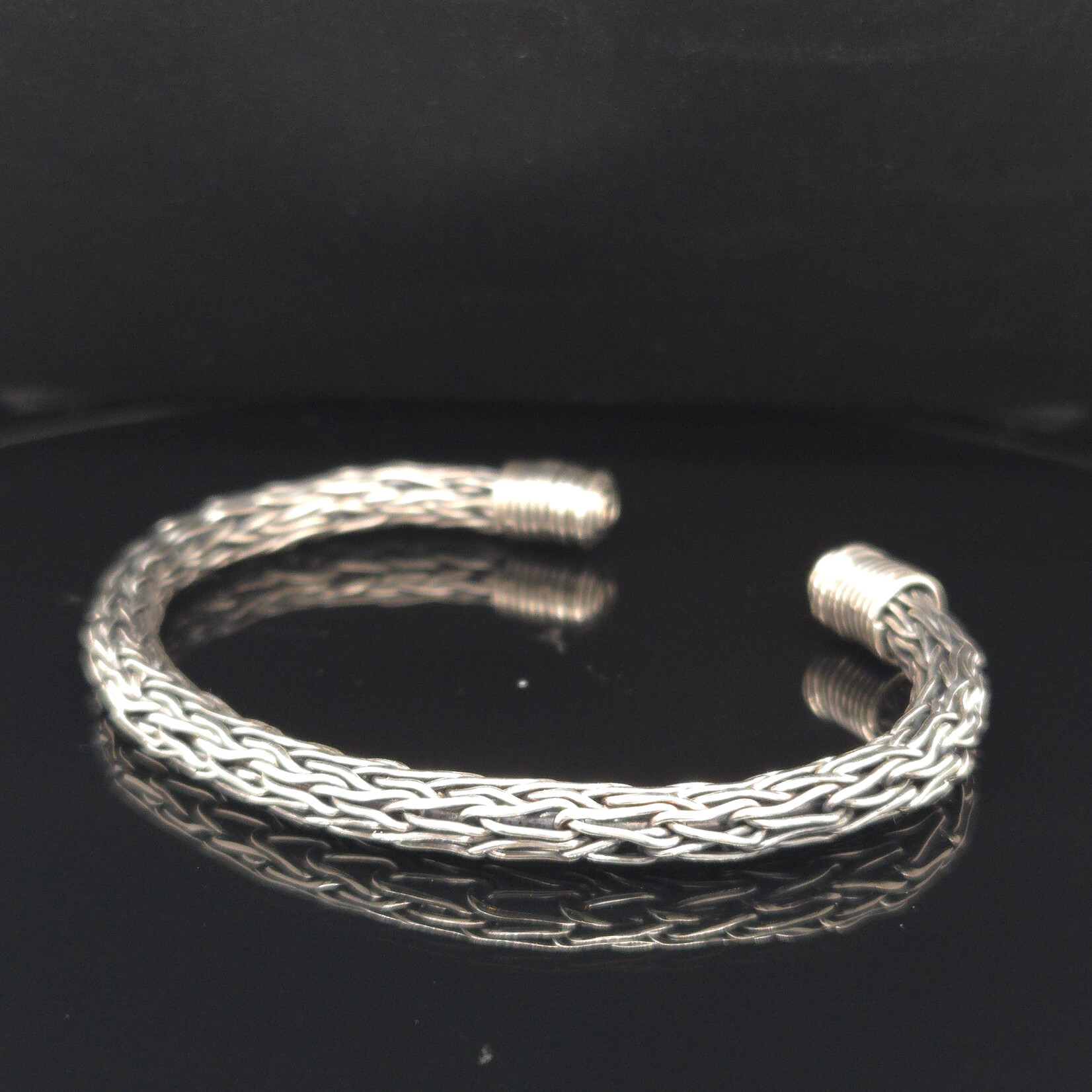 Modern Heirloom® Handcrafted 5mm Viking Knit Silver Cuff 7”