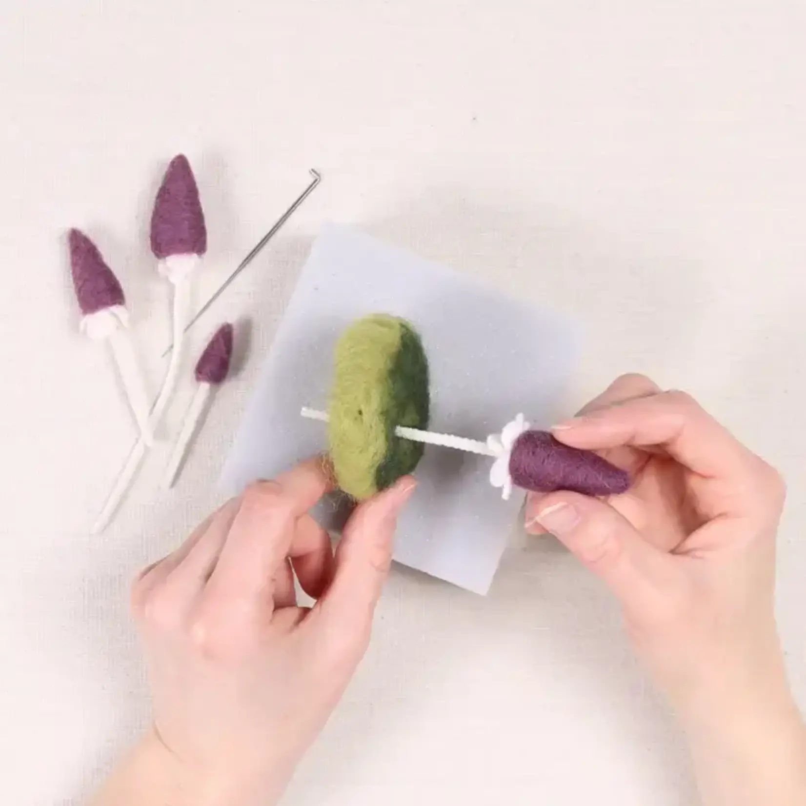 Benzie Design Needle Felting Kit, Pixie Parasol