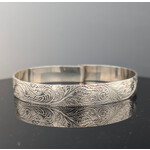 Modern Heirloom® Fiddlehead Fern, Embossed Scroll Clasp Bracelet, 10mm