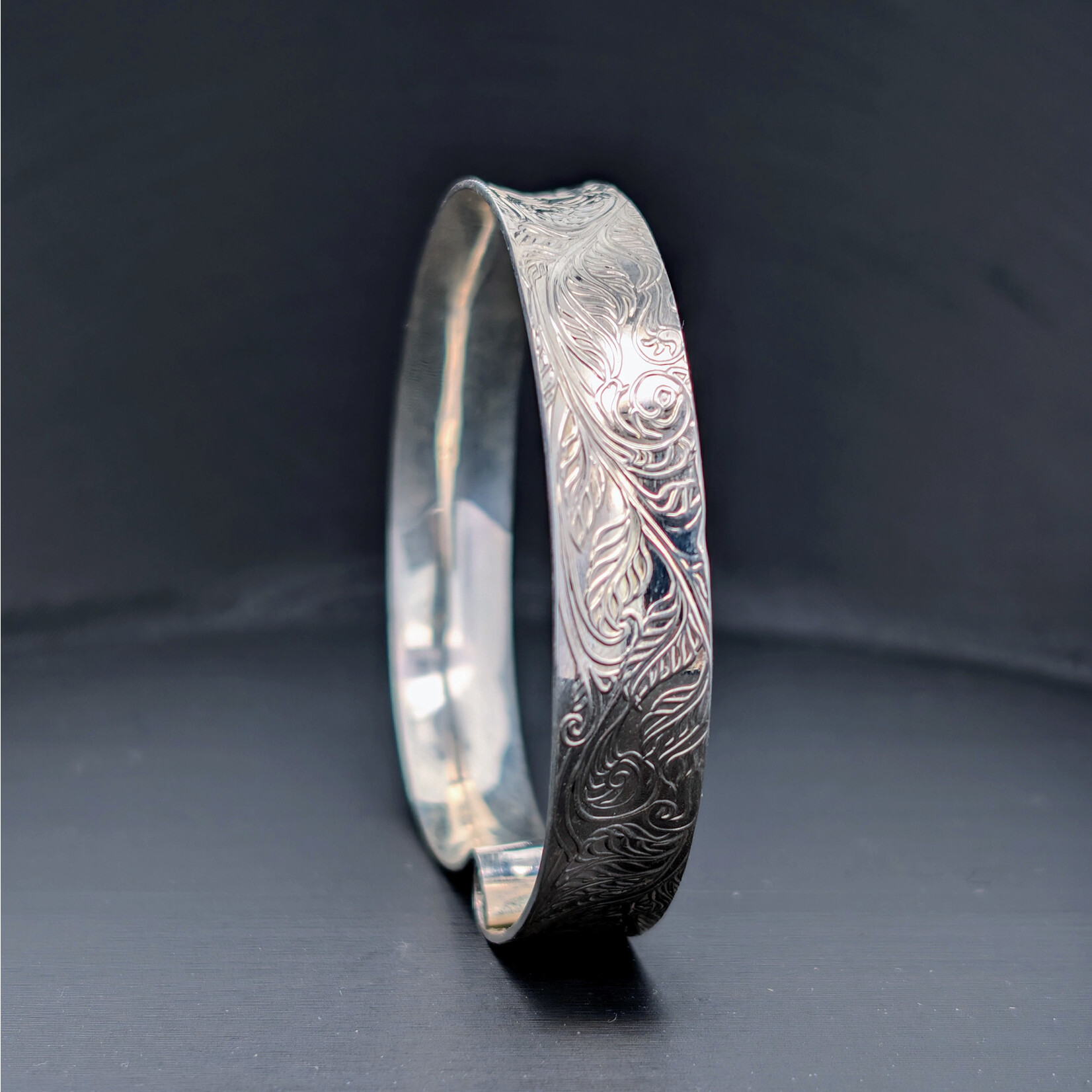 Modern Heirloom® Fiddlehead Fern, Die-Struck Scroll Bracelet, Concave, 13mm