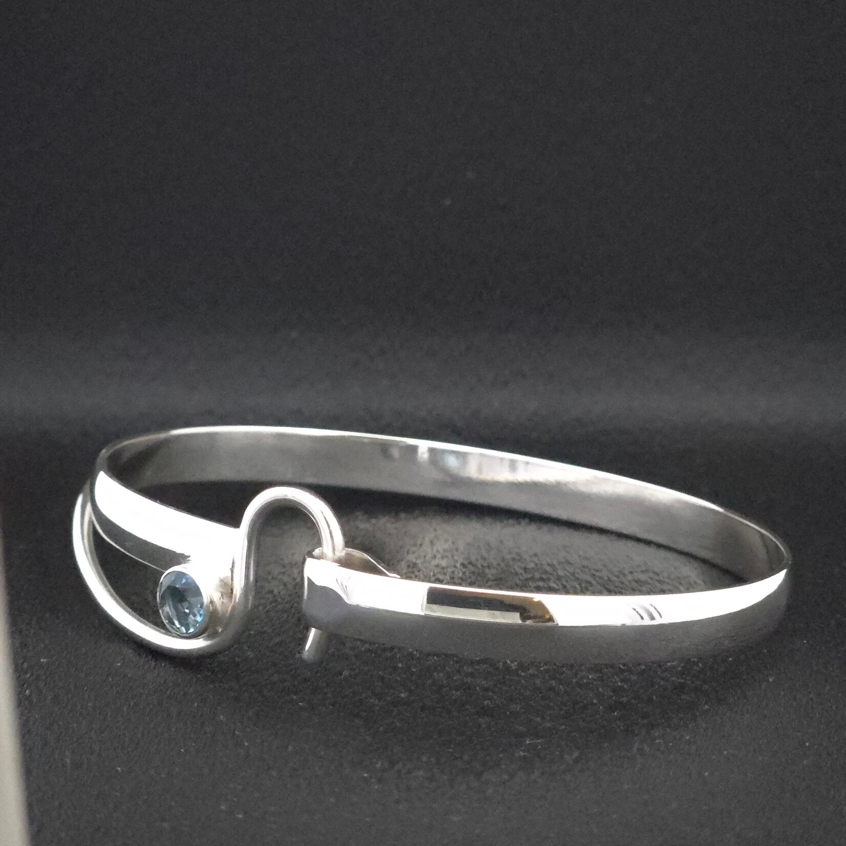 Modern Heirloom® AC Hook Bracelet, Blue Topaz 6mm