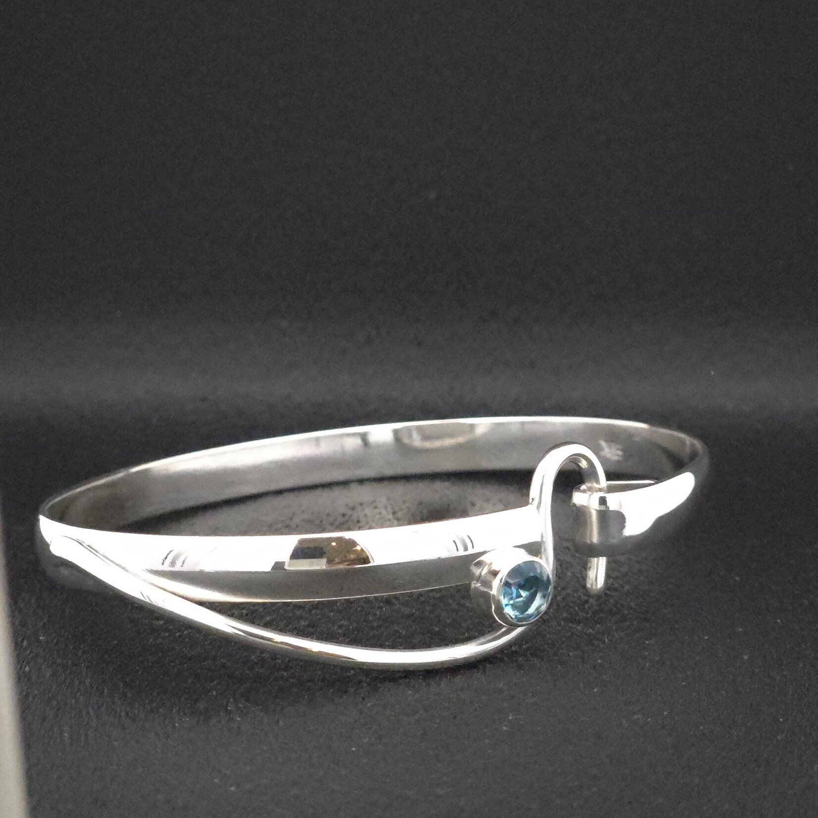 Modern Heirloom® AC Hook Bracelet, Blue Topaz 6mm