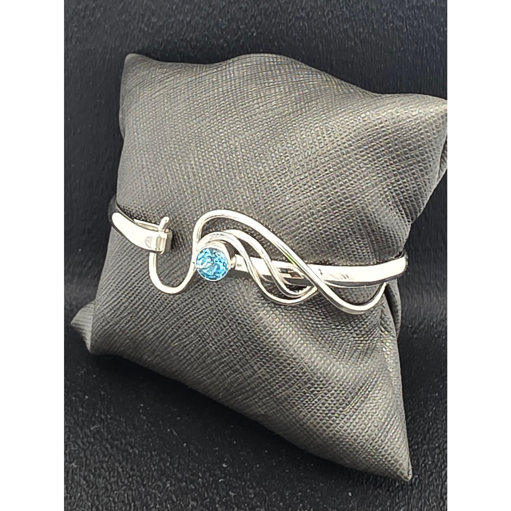 Modern Heirloom® AC Hook Bracelet, Blue Topaz 6mm , 4mm , 6.5" Wrist, Sterling