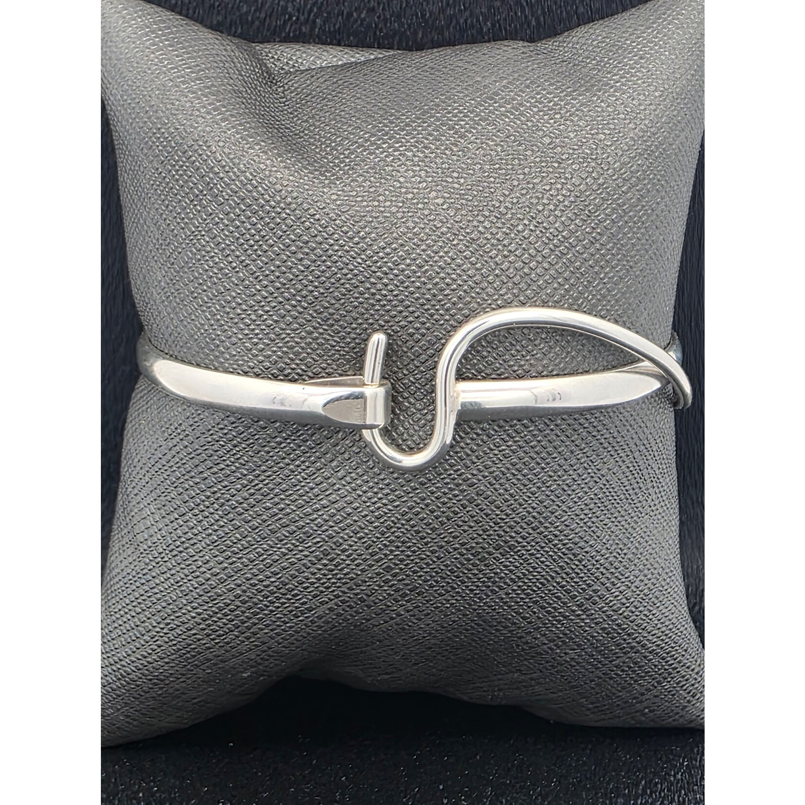 Modern Heirloom® Artist Choice Hook Bracelet 4mm wide, Silver