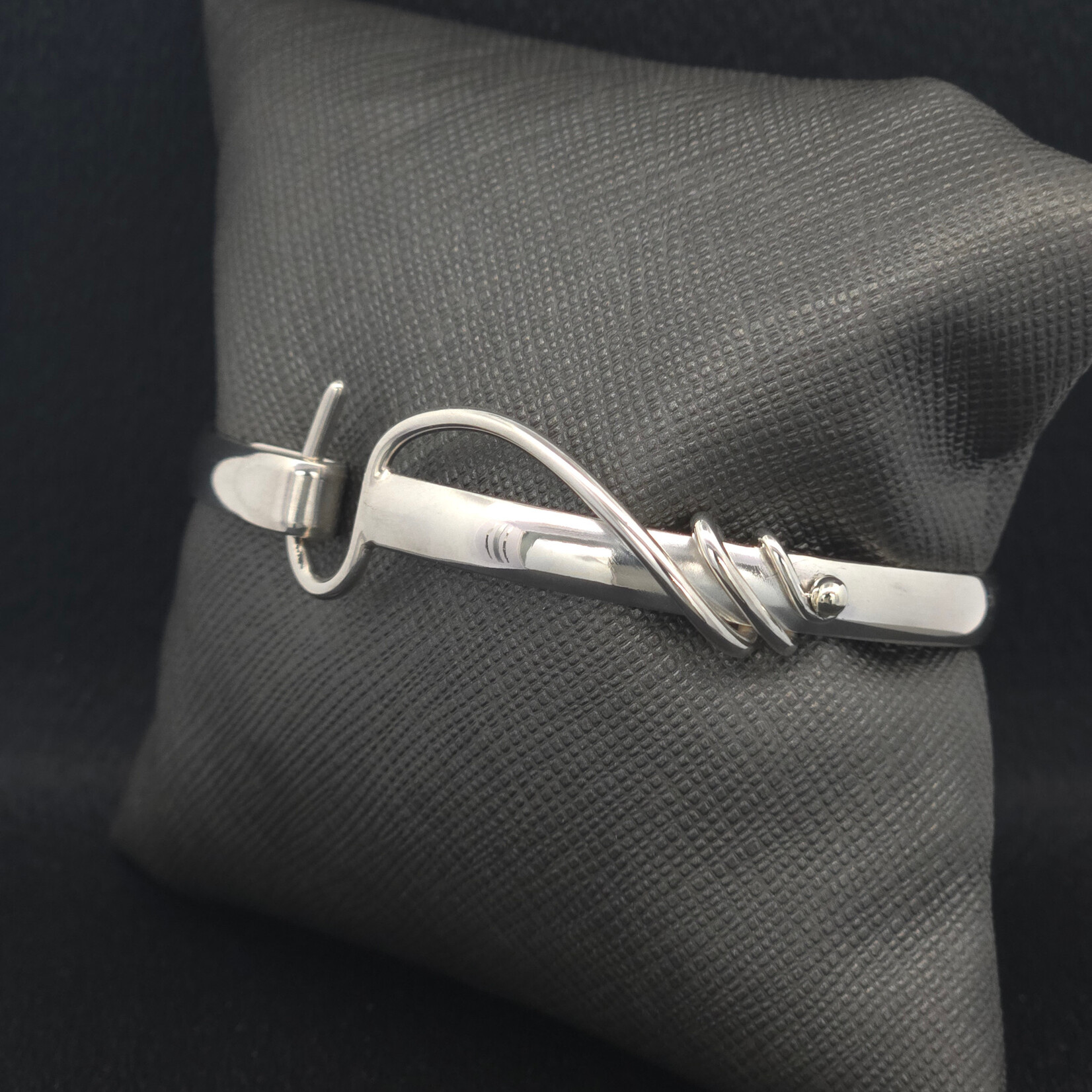 Modern Heirloom® Artist Choice Hook Bracelet 5mm wide, 7.5”