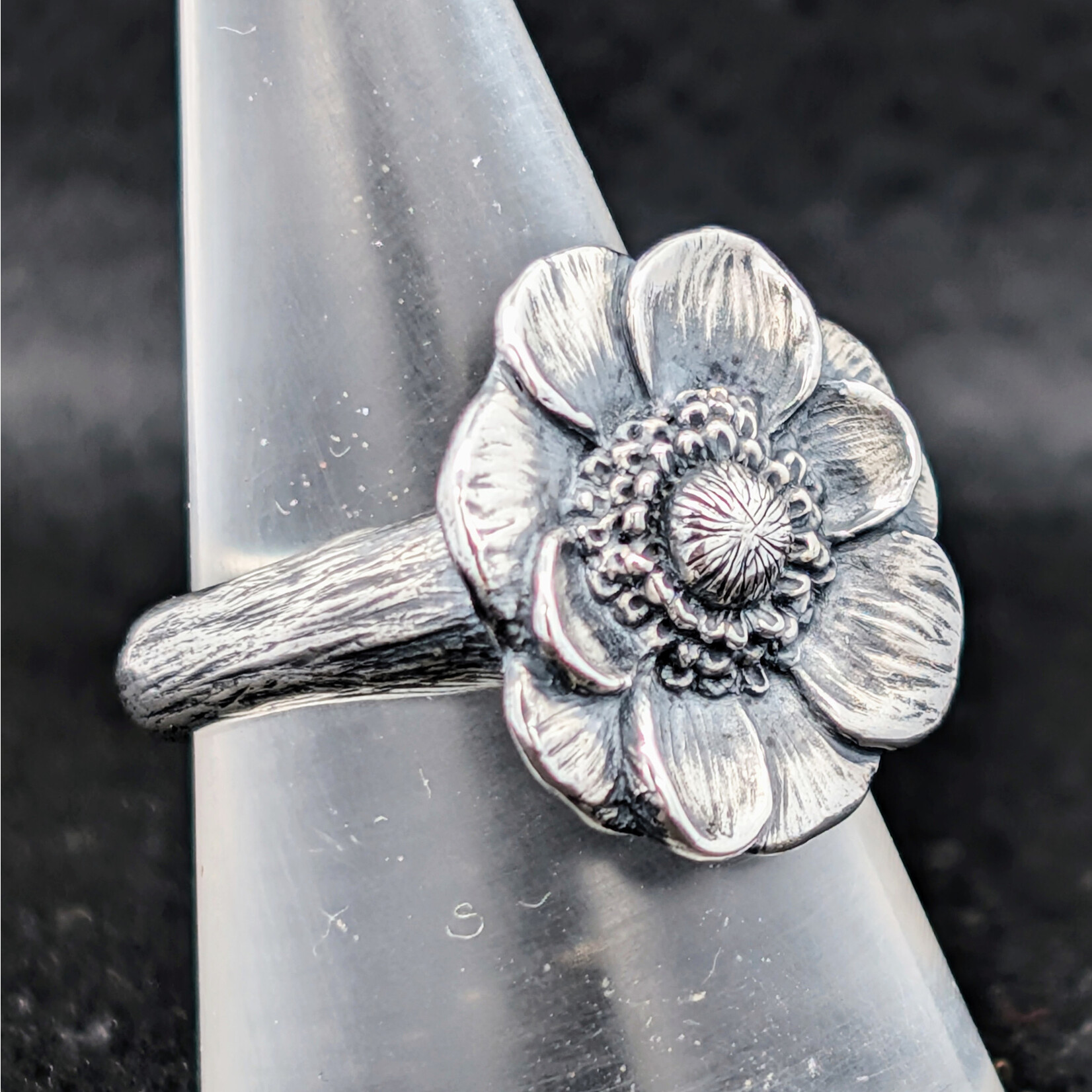 Carrie Nunes Jewelry Anemone Ring