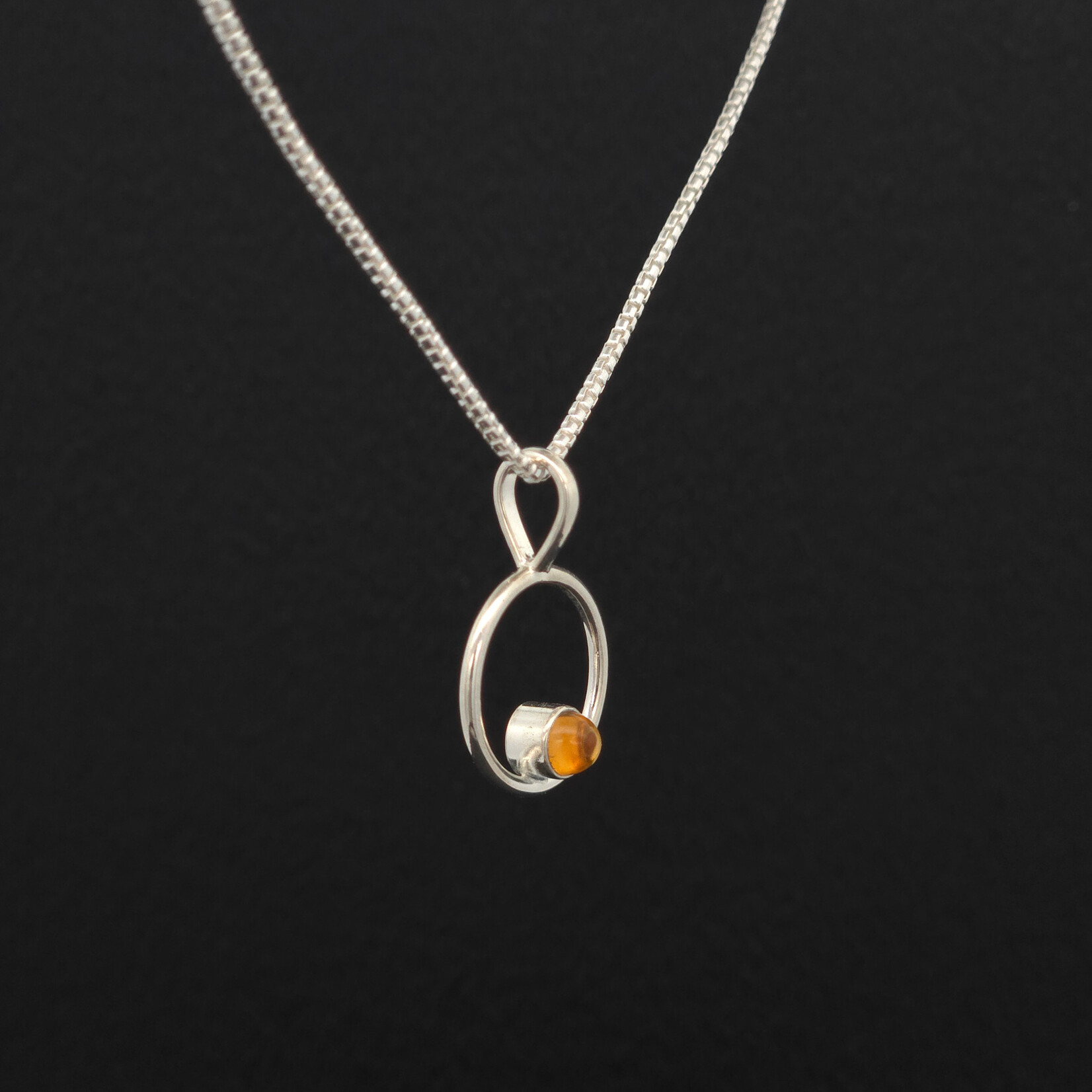 Modern Heirloom® Micro Circle Pendant 14mm on 18” 1.1