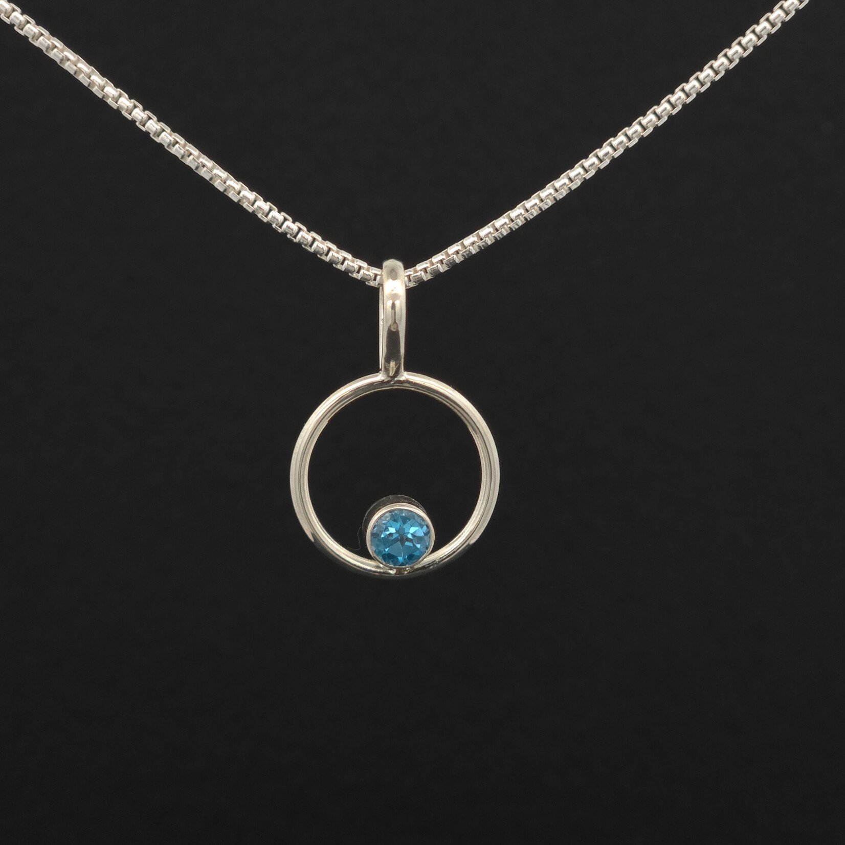 Modern Heirloom® Micro Circle Pendant 14mm on 18” 1.1