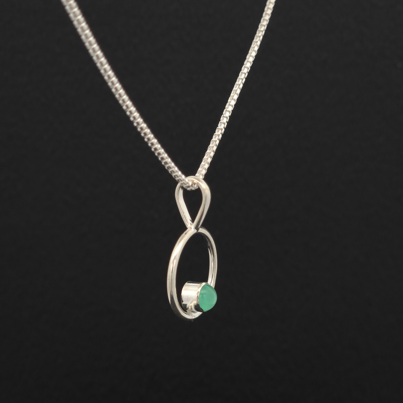 Modern Heirloom® Micro Circle Pendant 14mm on 18” 1.1