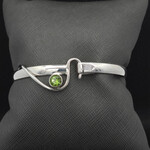 Modern Heirloom® AC Hook Bracelet, Peridot 6mm, Sz 7.5”