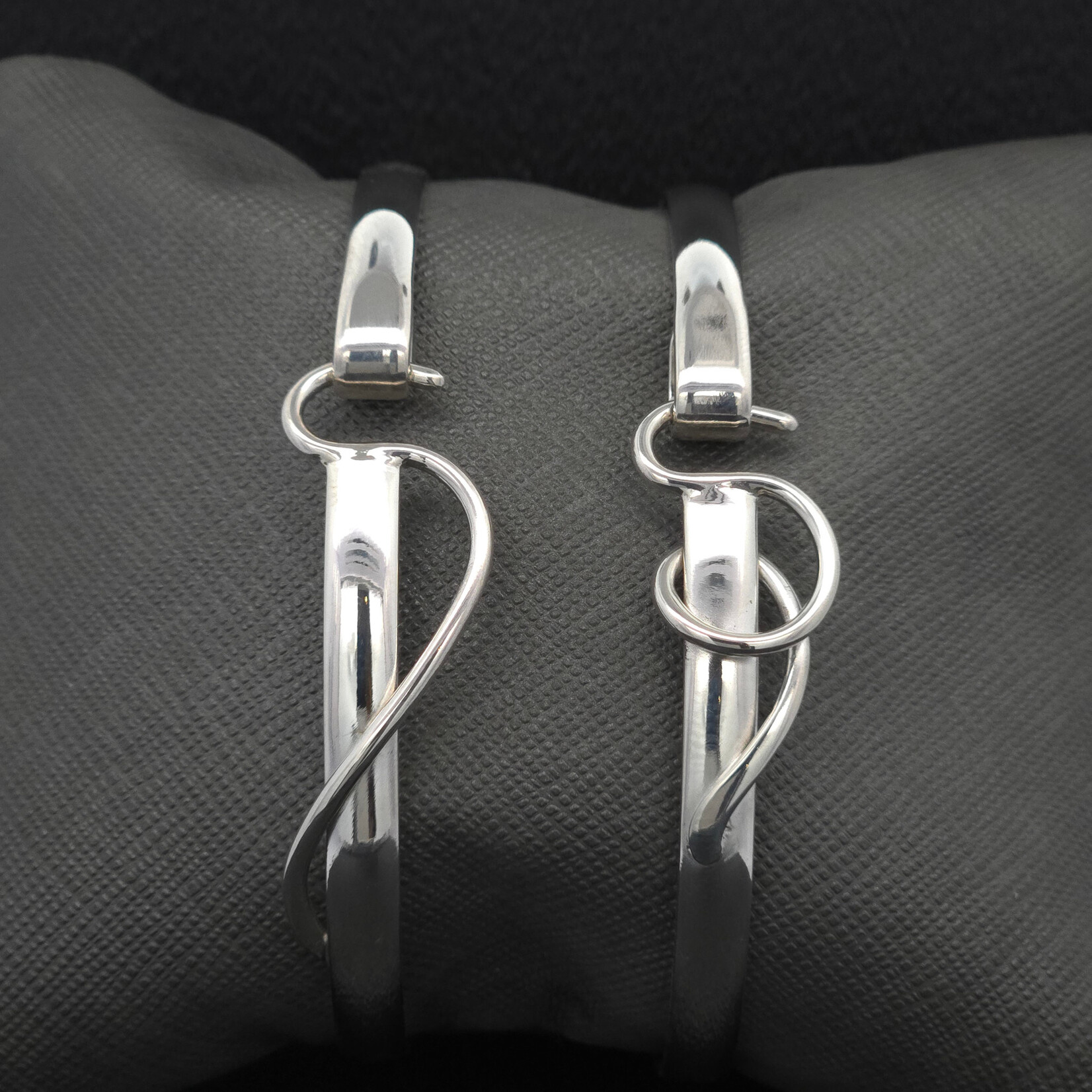 Modern Heirloom® Artist Choice Hook Bracelet 5mm wide, 8”