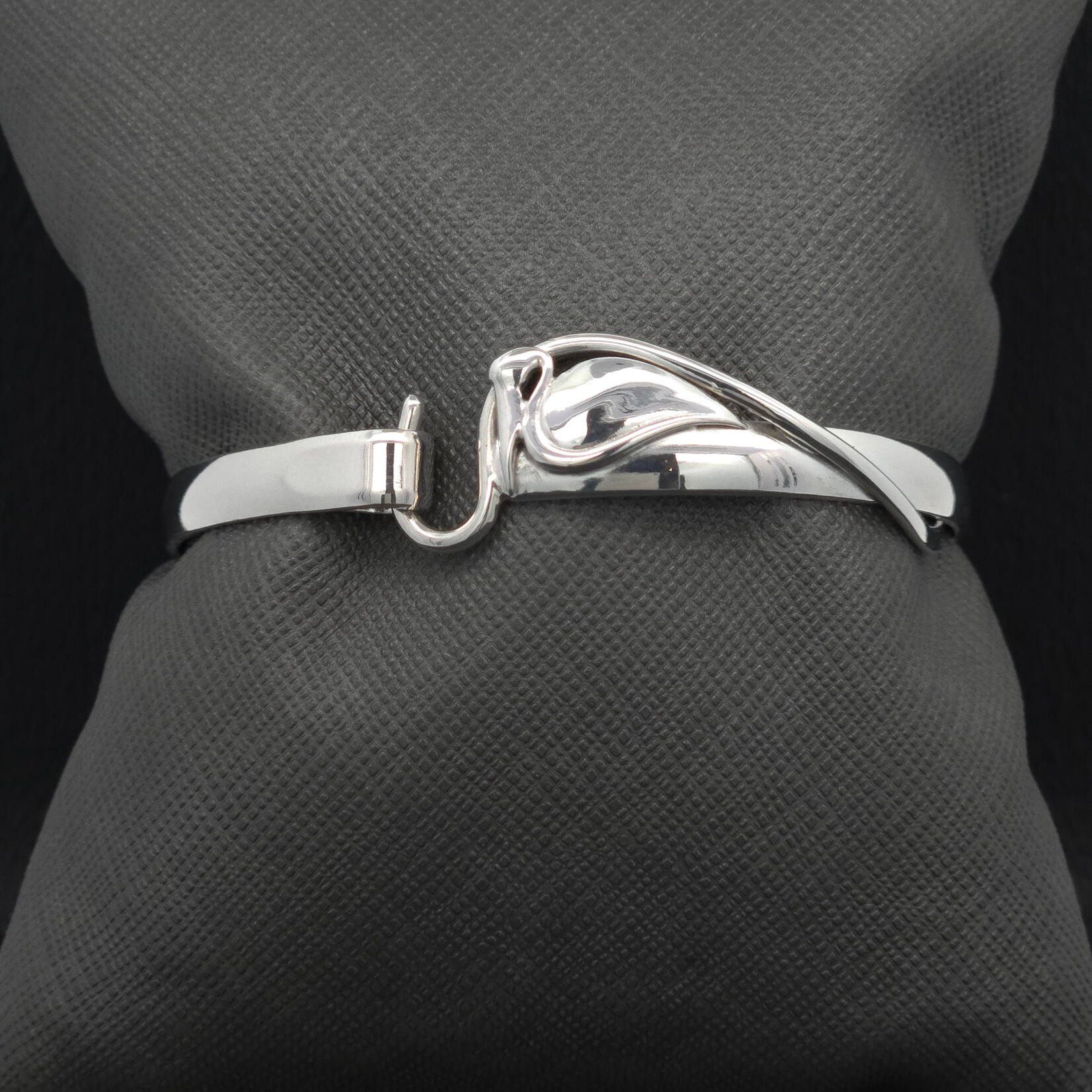 Modern Heirloom® Pelican AC Hook Bracelet, SS, 7.5 "
