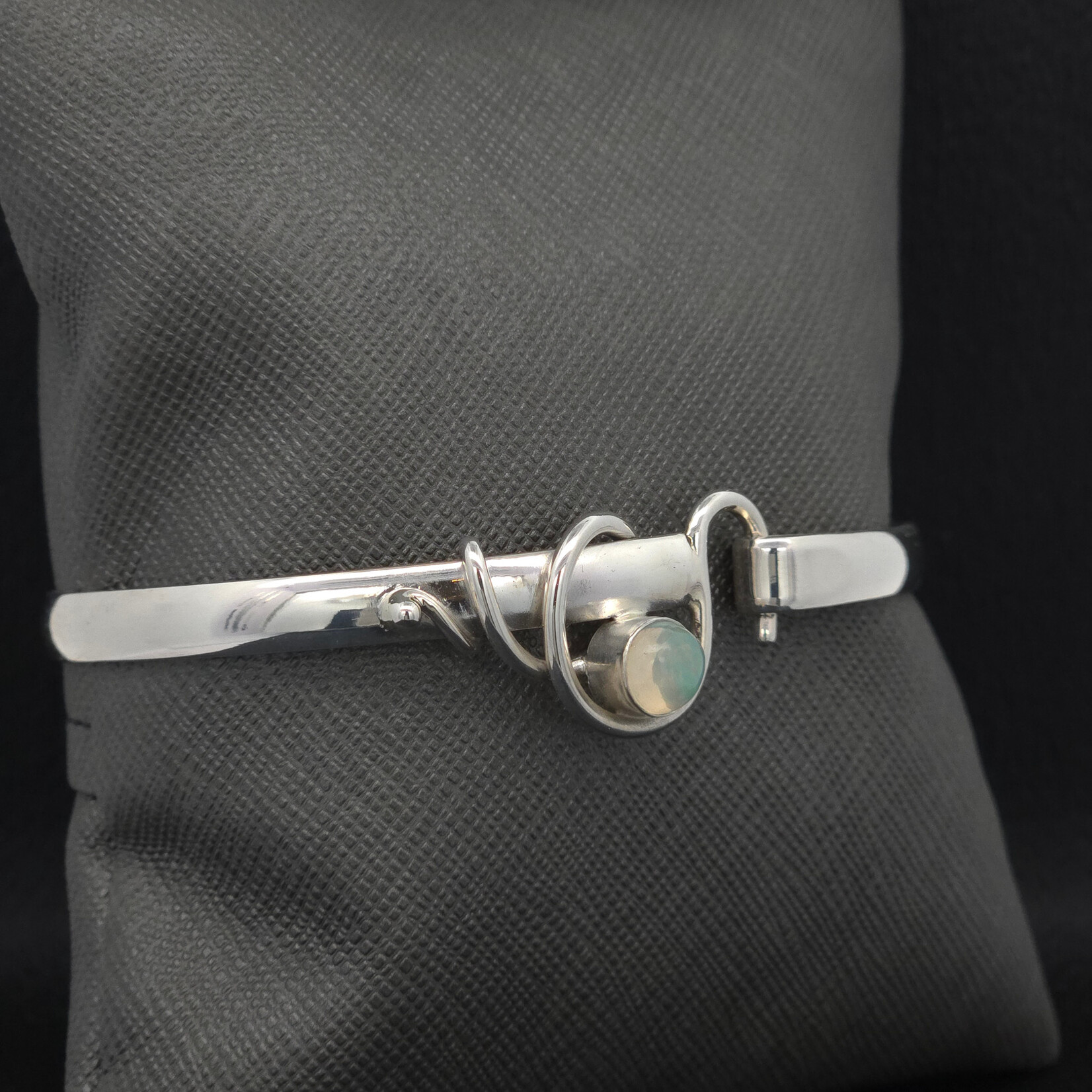 Modern Heirloom® AC Hook Bracelet, Opal 6mm, Sz  8”