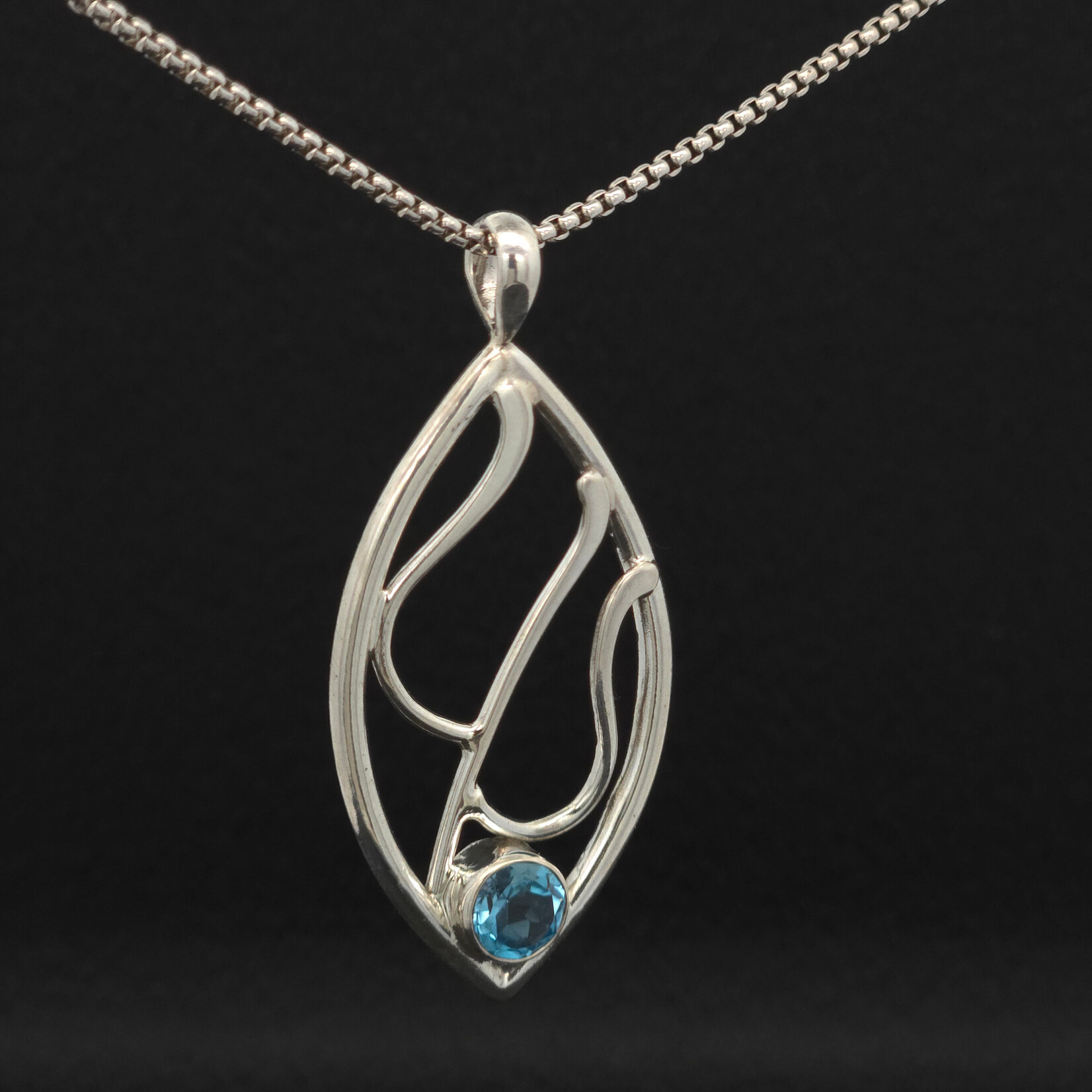 Modern Heirloom® Almond Seagrass Pendant 6mm Blue topaz 16” Rounded Box