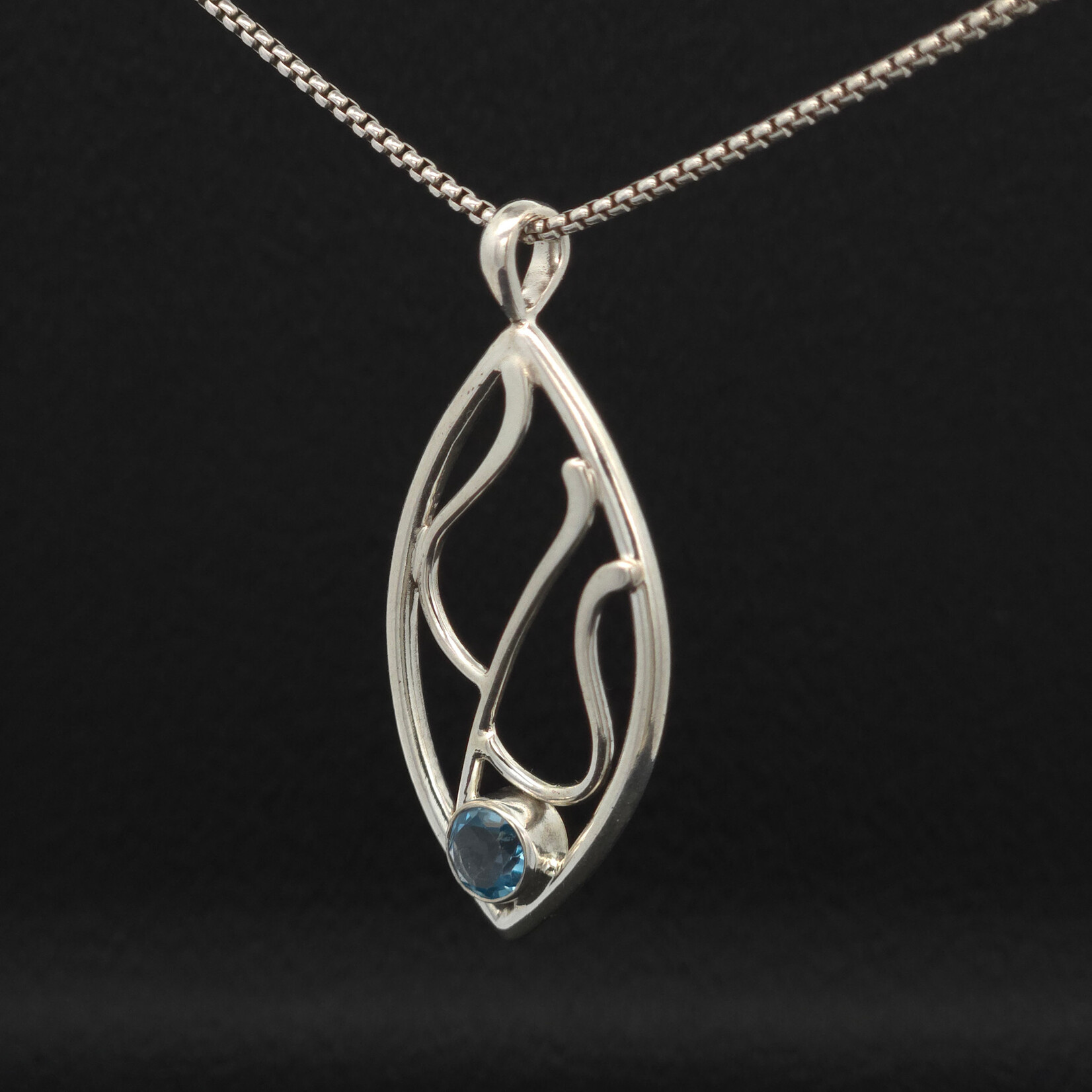 Modern Heirloom® Almond Seagrass Pendant 6mm Blue topaz 16” Rounded Box