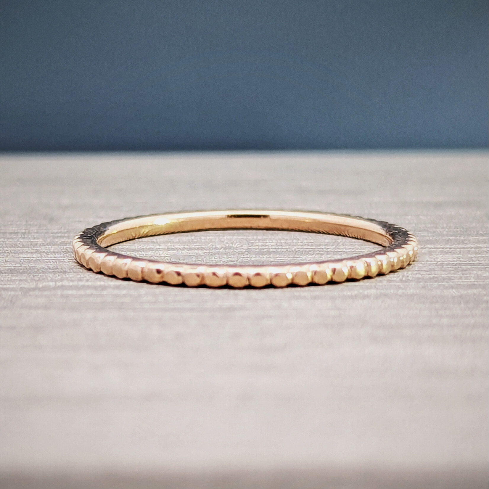 Modern Heirloom® Milgrain, Flat, 18KY, 1mm Band, sz 7